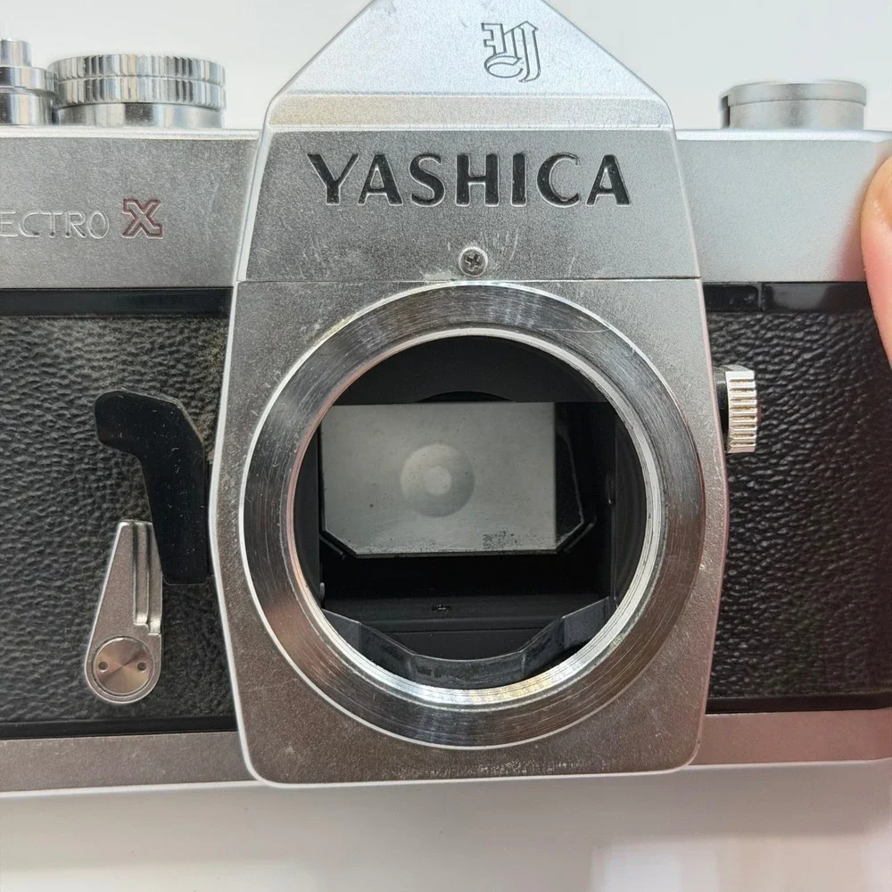 Yashica TL Electro X 35mm Film SLR Camera Body Silver Vintage Japan FOR PARTS